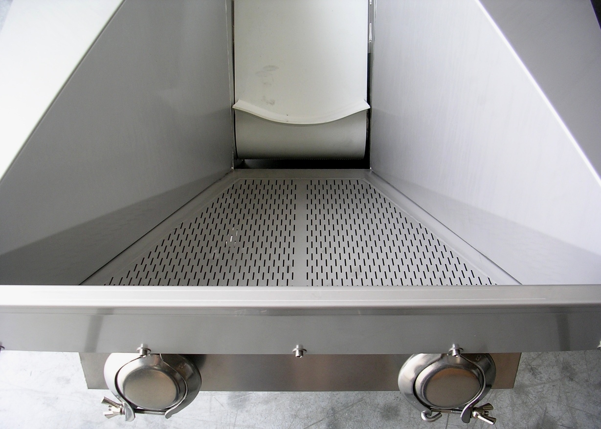 PHOTO TREMIE AVEC EGOUTTAGE 100X100 | Schiélé Bande élévatrice (CMA) Rixheim 0